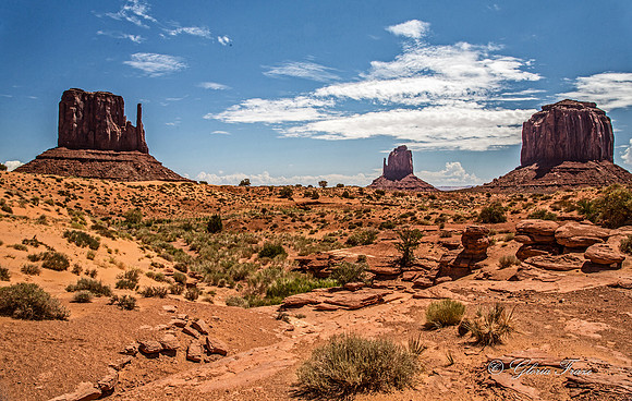 West Mitten, East Mitten and Merriick Rock, Monument Valley, Arizona GLO1431
