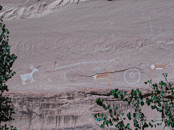 Antelope House Ruin, Pictogaphs 2-4