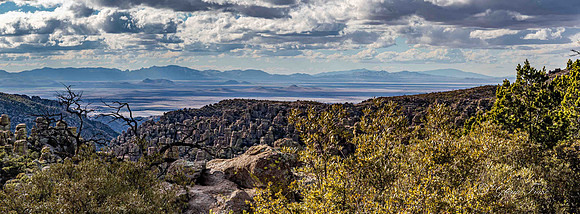 Chiricahua Ntl Monument 5320 pano-